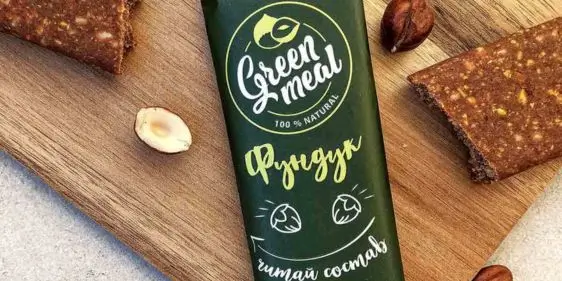 Фруктово-ореховый батончик в подарок от Деливио