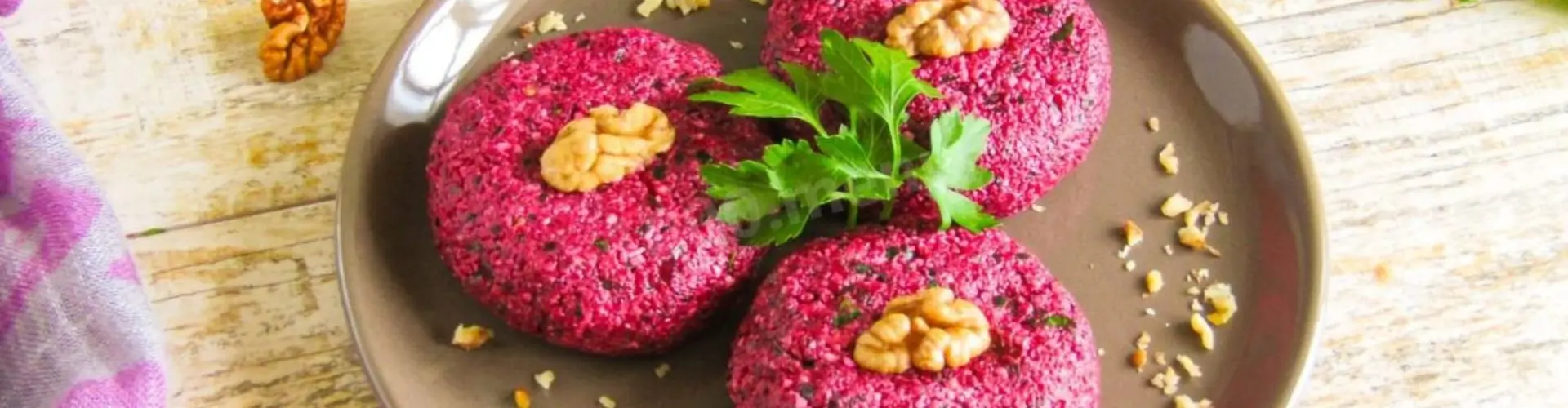 Пхали со свеклой в подарок в ресторанах Хинкальня от Деливио