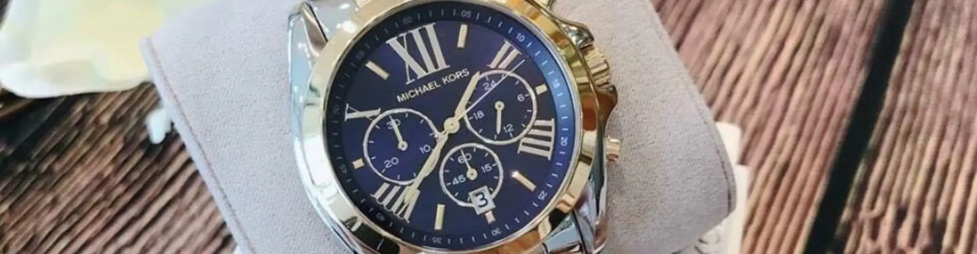 Распродажа часов от Michael Kors