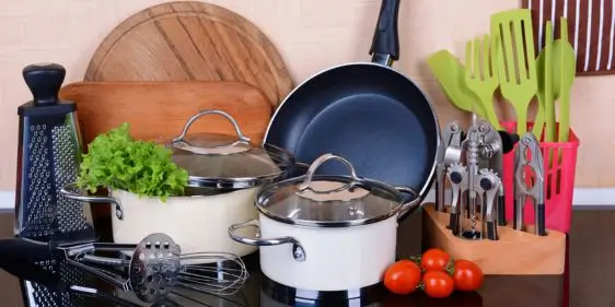 Распродажа посуды и кухонных принадлежностей в 5 элемент