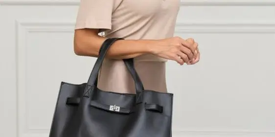 Выгода 20% по промокоду от Bugatti-bags