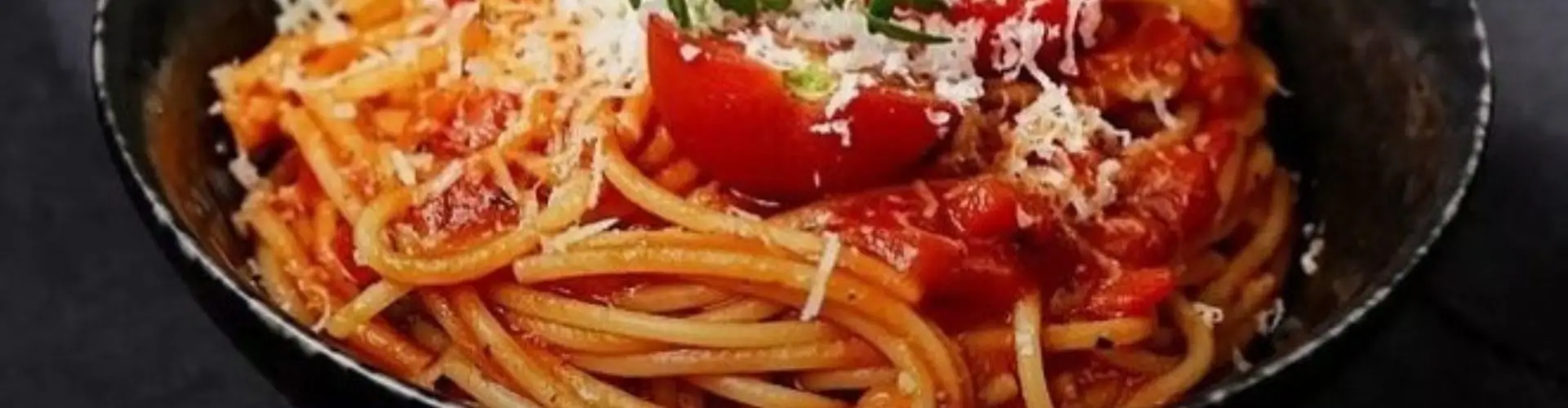 Блюдо в подарок при заказе в The Black Door от Деливио