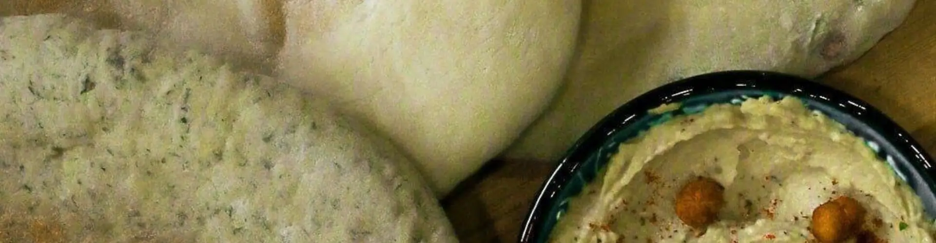 Пита в подарок от ресторана Лехайм в Деливио