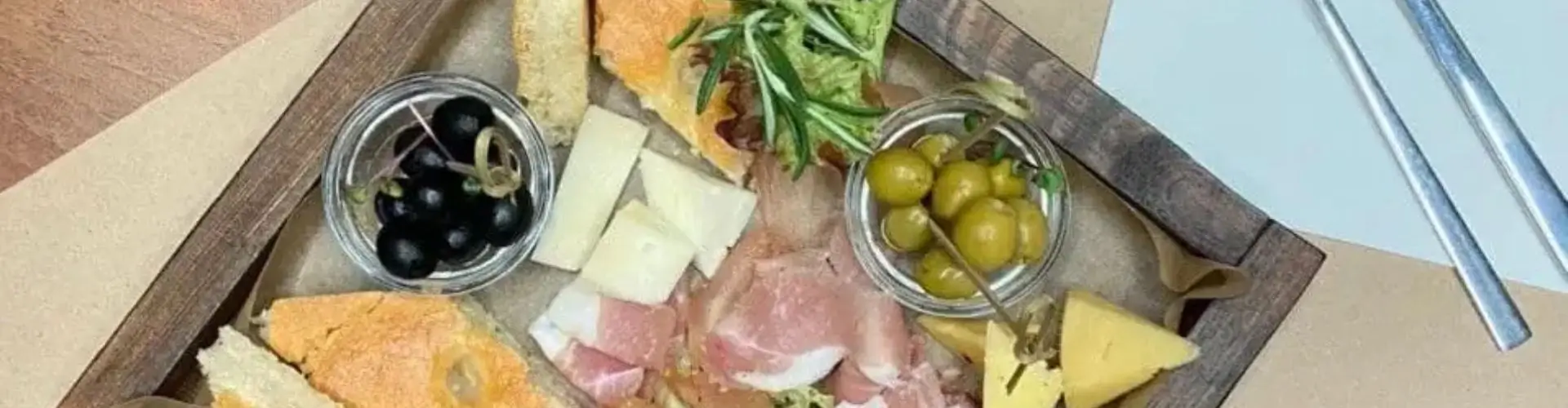 Скидка 10% на все меню ресторана Фамилия в Деливио