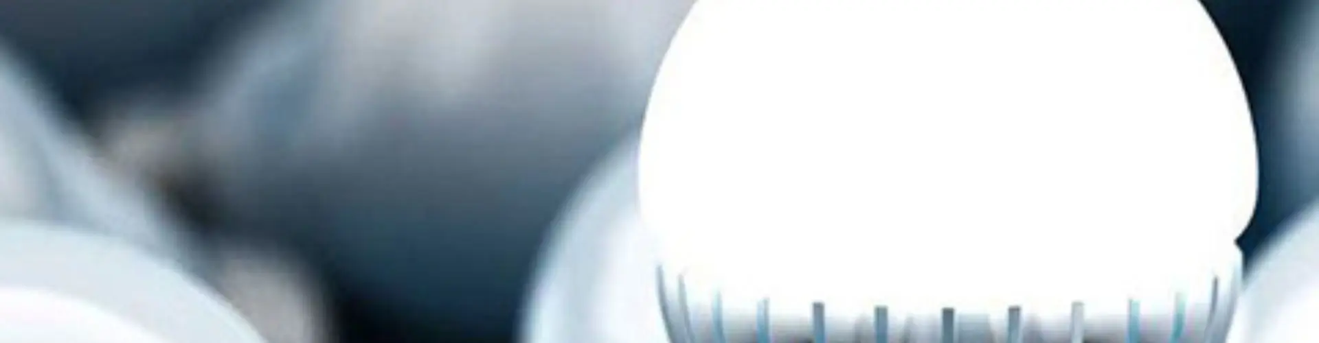 Комплект светодиодных лампочек в подарок в Люстрон