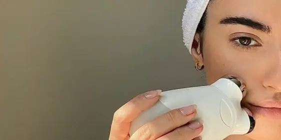 Гаджеты для ухода за собой в домашних условиях 2025