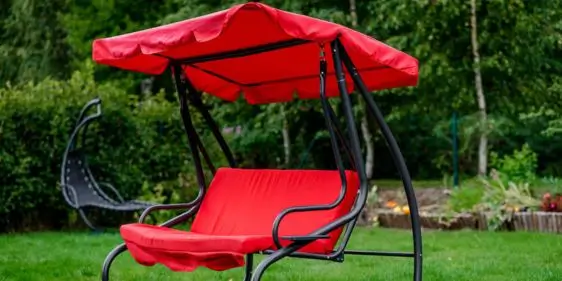 Распродажа мебели для загородного отдыха в Домовой