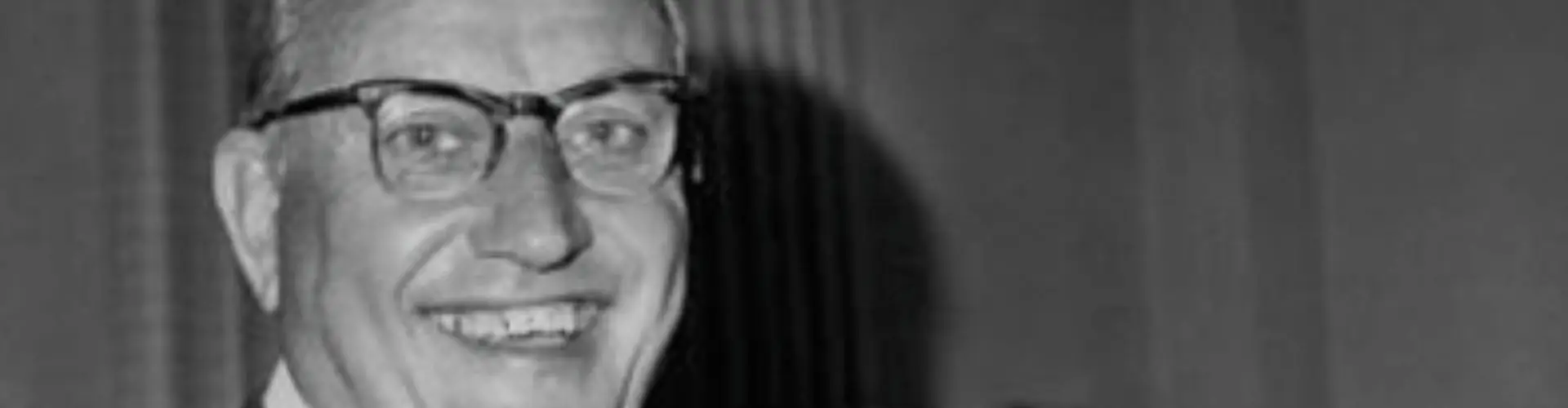 Уильям Хилл